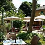 Ibis Lyon Nord Hotel 3*