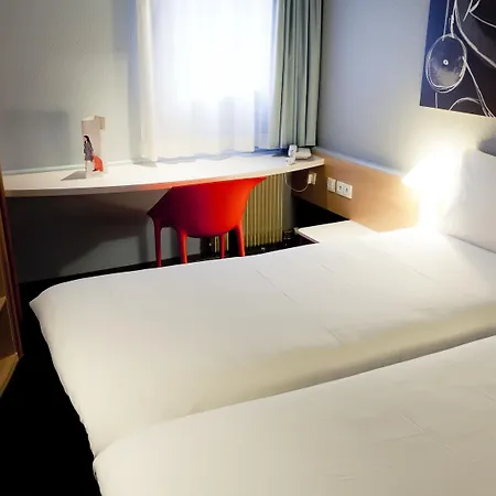 Ibis Lyon Nord Hotel Dardilly