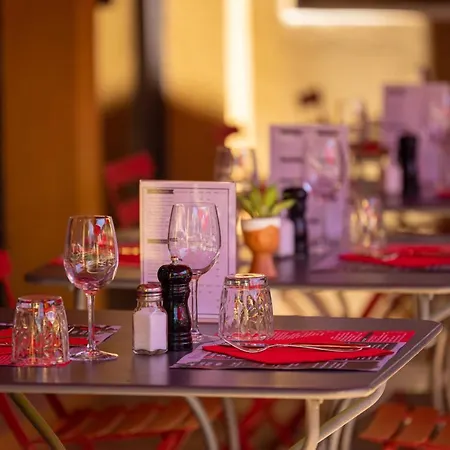 Ibis Lyon Nord Отель Дардилли