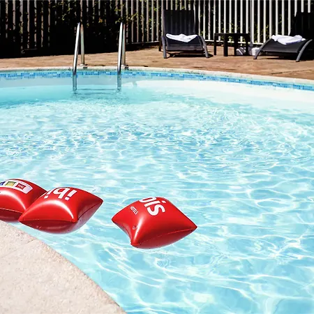 מלון Ibis Lyon Nord 3*