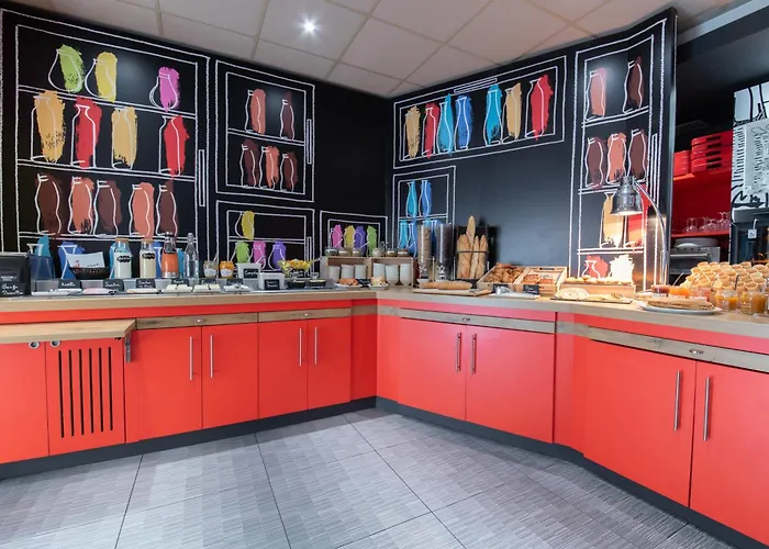 Ibis Lyon Nord Hotel 3*