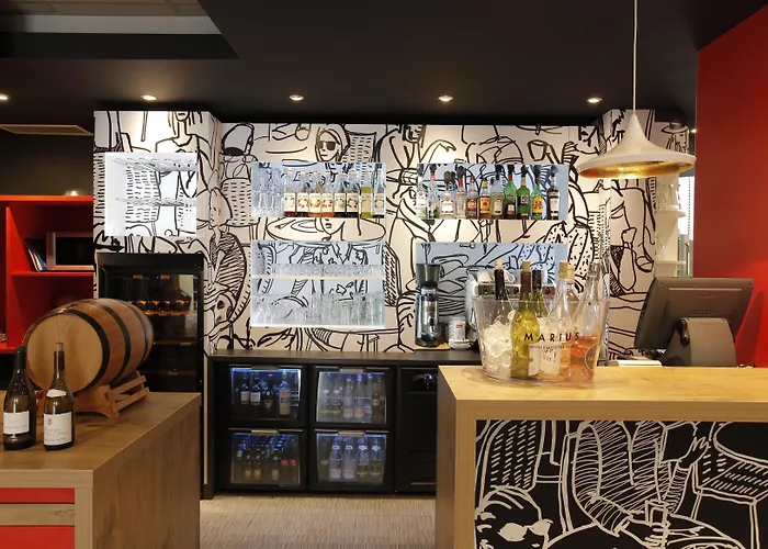 Ibis Lyon Nord Otel 3*