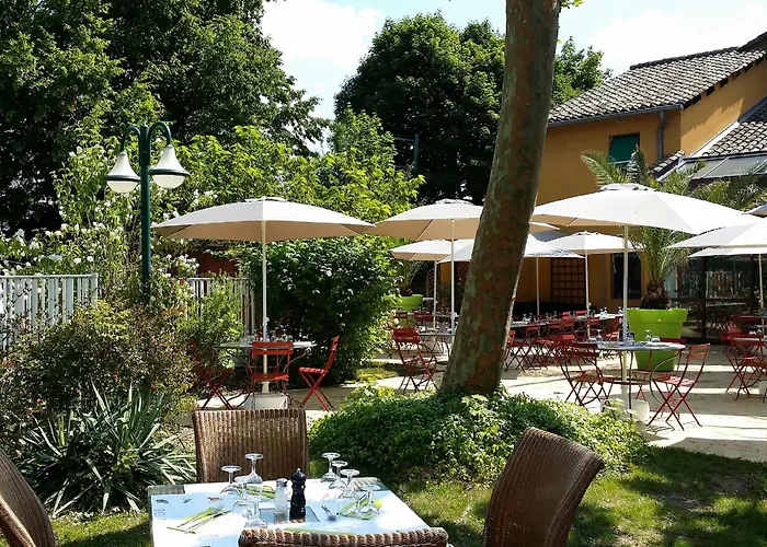 Ibis Lyon Nord Otel 3*